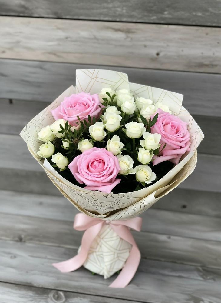 Букет цветов из: Розы в Кушнаренково