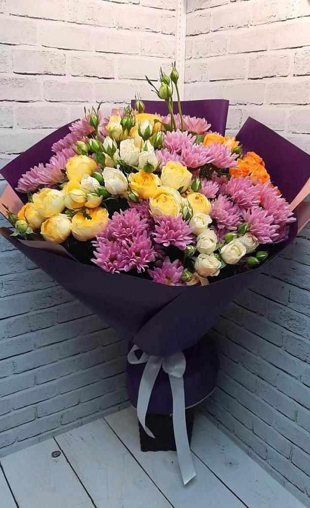 Букет цветов из: Хризантемы и Розы в Кушнаренково