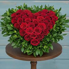 Цветочная композиция из Розы в виде сердца в Кушнаренково