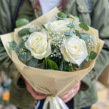 Букет цветов из:  Розы в Кушнаренково