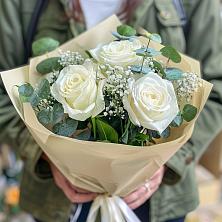 Букет цветов из:  Розы в Кушнаренково