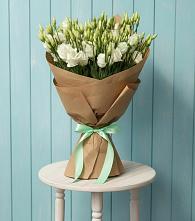 Букет цветов из:  Лизиантусы в Кушнаренково