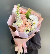 Букет цветов из:  Хризантемы и Розы в Кушнаренково