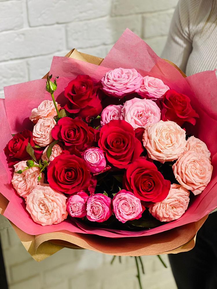 Букет цветов из: Розы в Кушнаренково