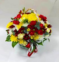 Цветочная композиция из Хризантемы и Розы в корзине в Кушнаренково