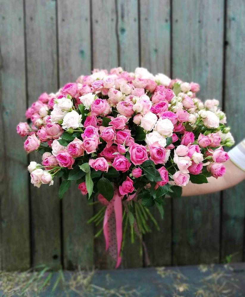 Букет Розовые кустовые розы Натали и Лав Лидия в Кушнаренково