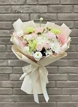 Букет цветов из:  Гвоздики, Розы, Лизиантусы и Хризантемы в Кушнаренково