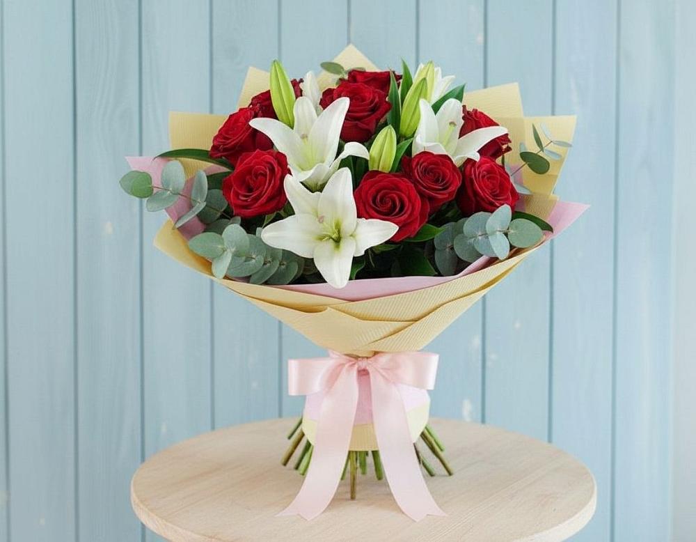 Букет цветов из: Лилии и Розы в Кушнаренково