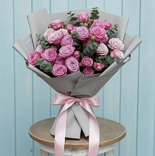 Букет цветов из:  Розы в Кушнаренково